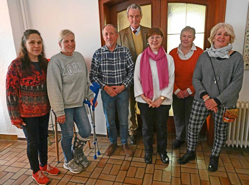 20241101 Vorstandsfoto Dorfverein Hutten